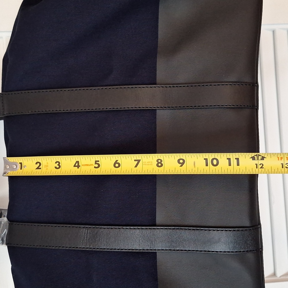 Everlane New The Dipped Weekender Duffle Bag Navy/black Large Twill - Picture 12 of 15